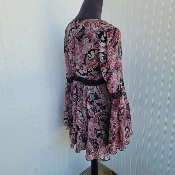 Forever 21 Black Pink Sheer Floral Long Flare Sleeve Mini Dress V-Neck Sz L - Picture 8 of 14